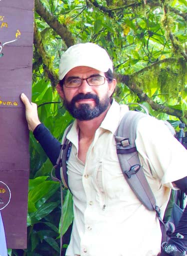 Leo Chávez Operations Director